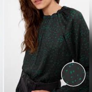 Gap Elegant Black and Green Women's tie back satin top